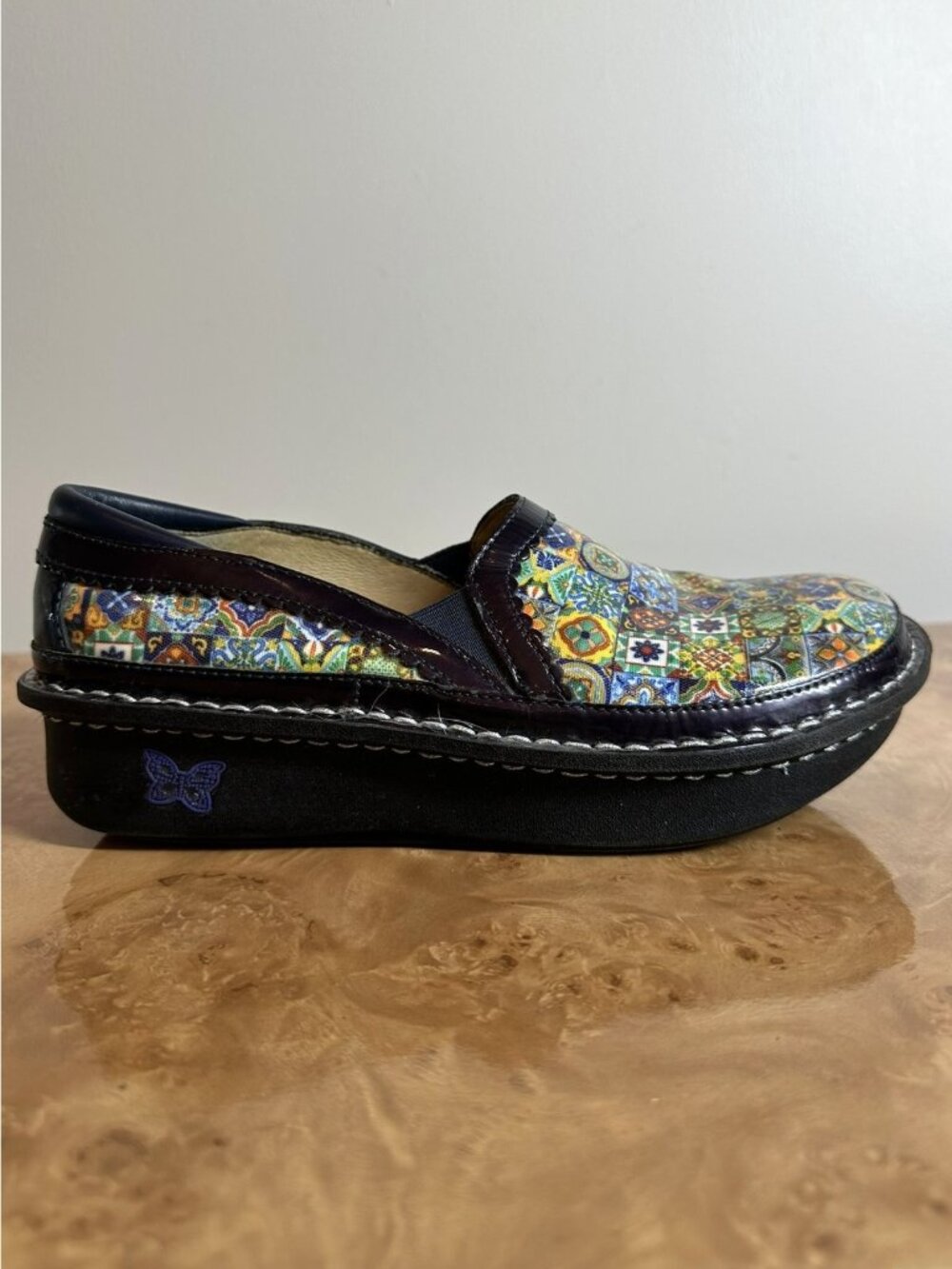 Alegria Debra DEB-370 Mosaic Print Leather Slip On Shoes Women's 38 US 8